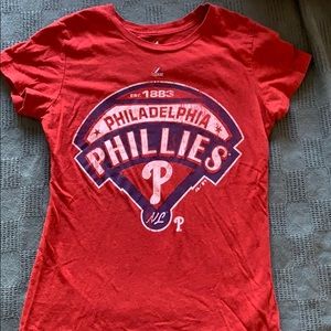 Phillies women’s T-shirt